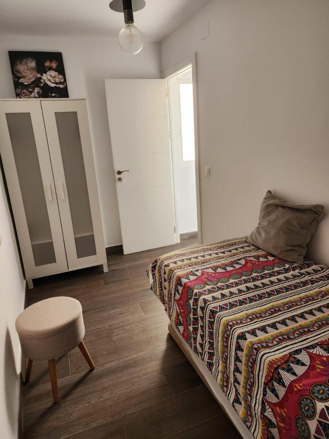 Anna'S Apartments อาลิกันเต ภายนอก รูปภาพ